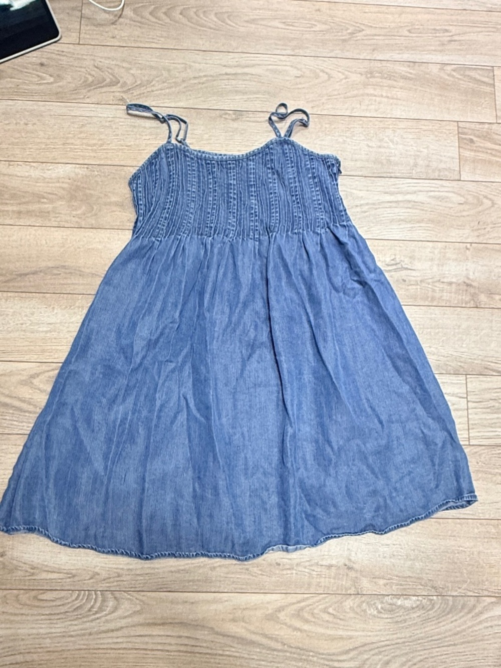 A LOVES A dress size S-M